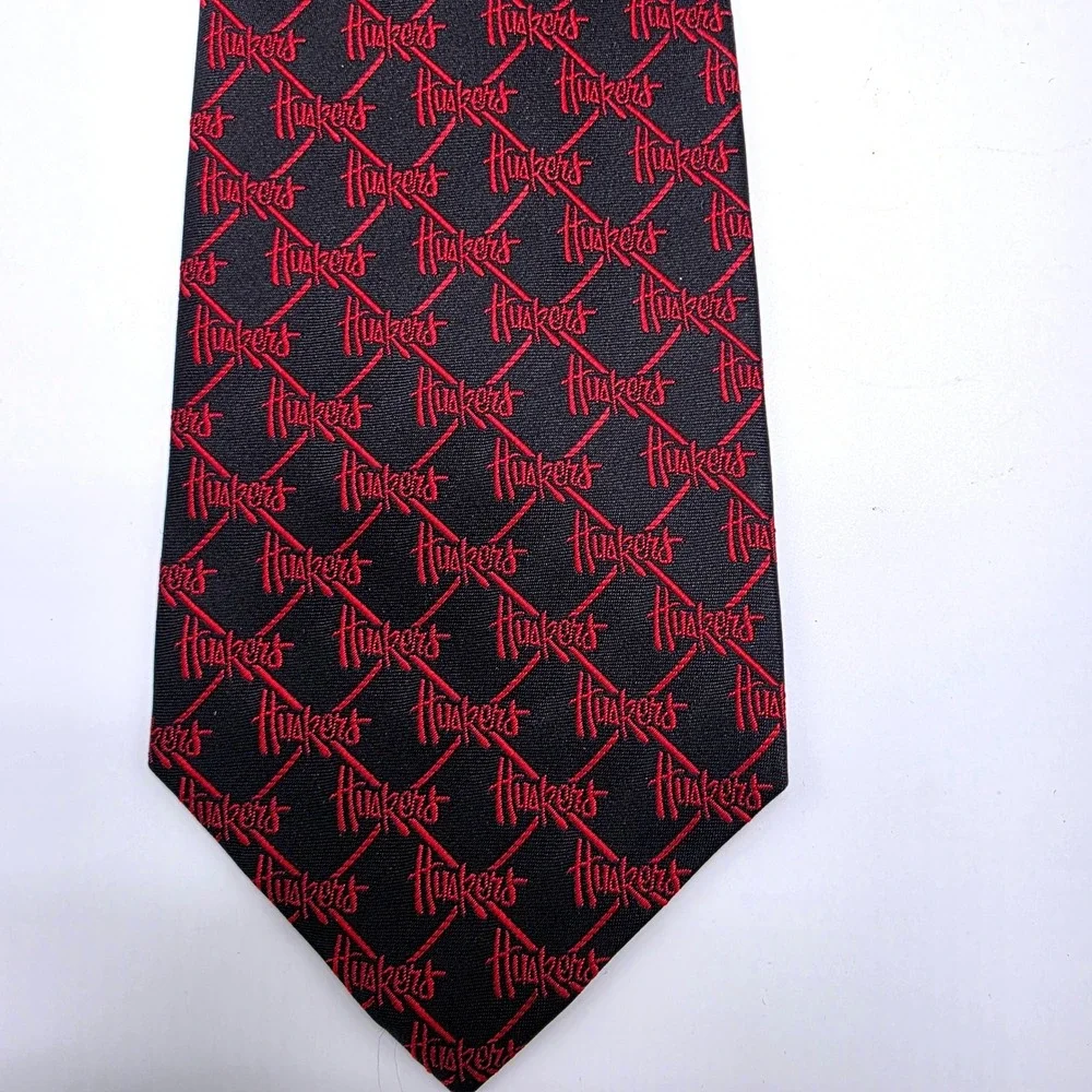 Eagles Wings Nebraska Huskers Mens Silk Necktie Black Red Script Logo Pattern